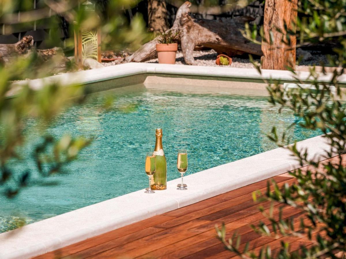 Holiday Home Villa Antonio Jurdani Exterior foto