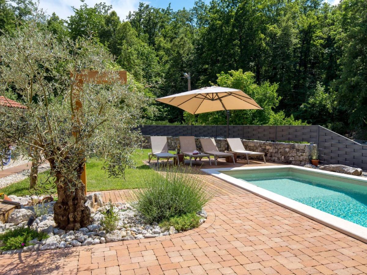 Holiday Home Villa Antonio Jurdani Exterior foto