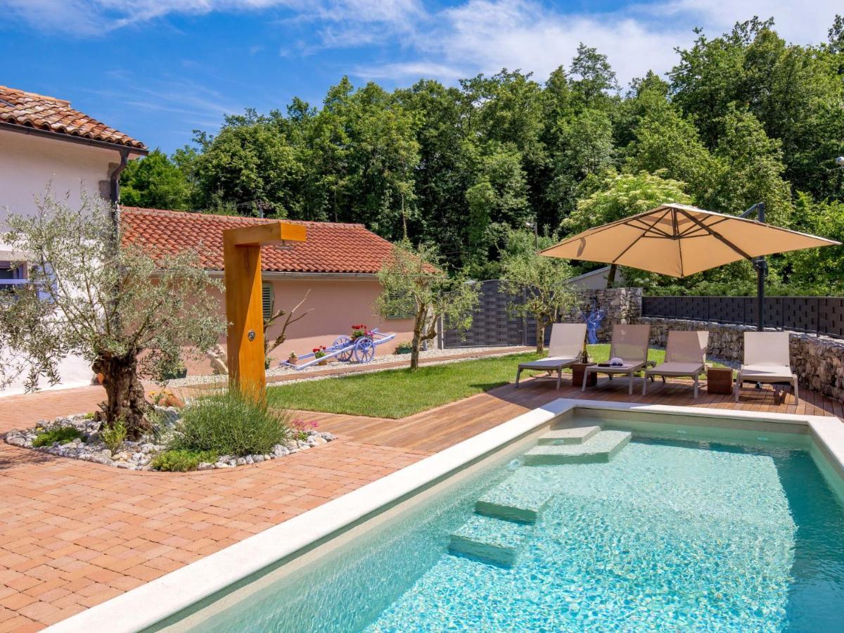 Holiday Home Villa Antonio Jurdani Exterior foto