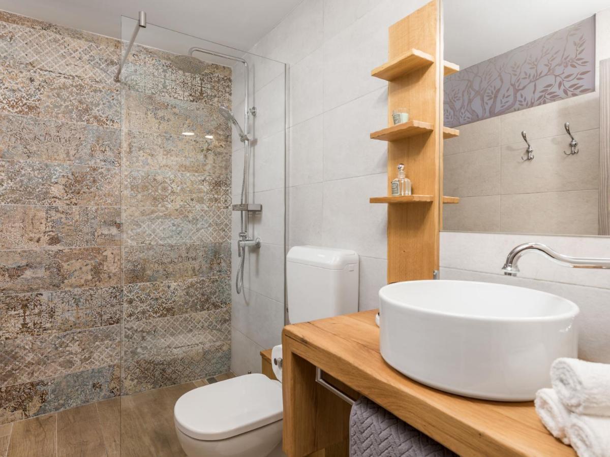 Holiday Home Villa Antonio Jurdani Exterior foto