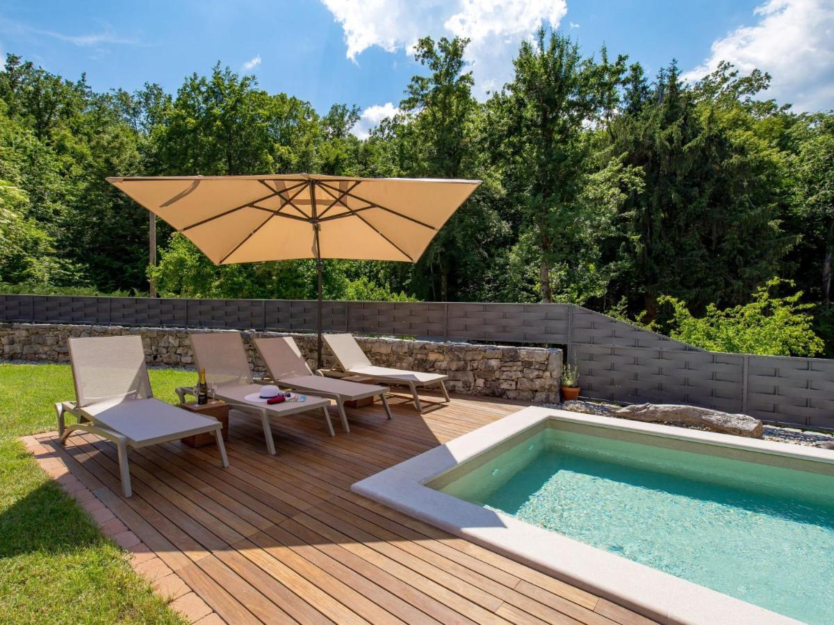 Holiday Home Villa Antonio Jurdani Exterior foto